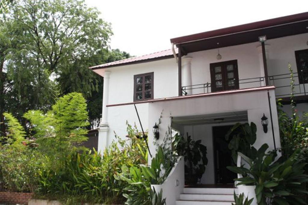 Basaga Holiday Residences Kuching Eksteriør billede