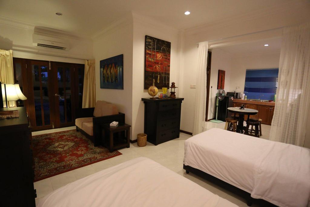 Basaga Holiday Residences Kuching Eksteriør billede